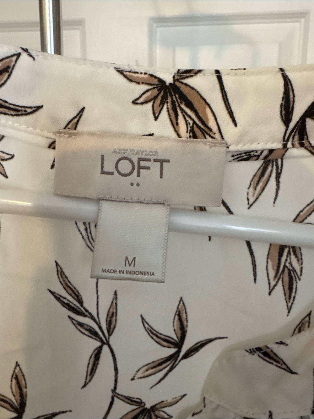 Floral Shell - Picture 3 of 3